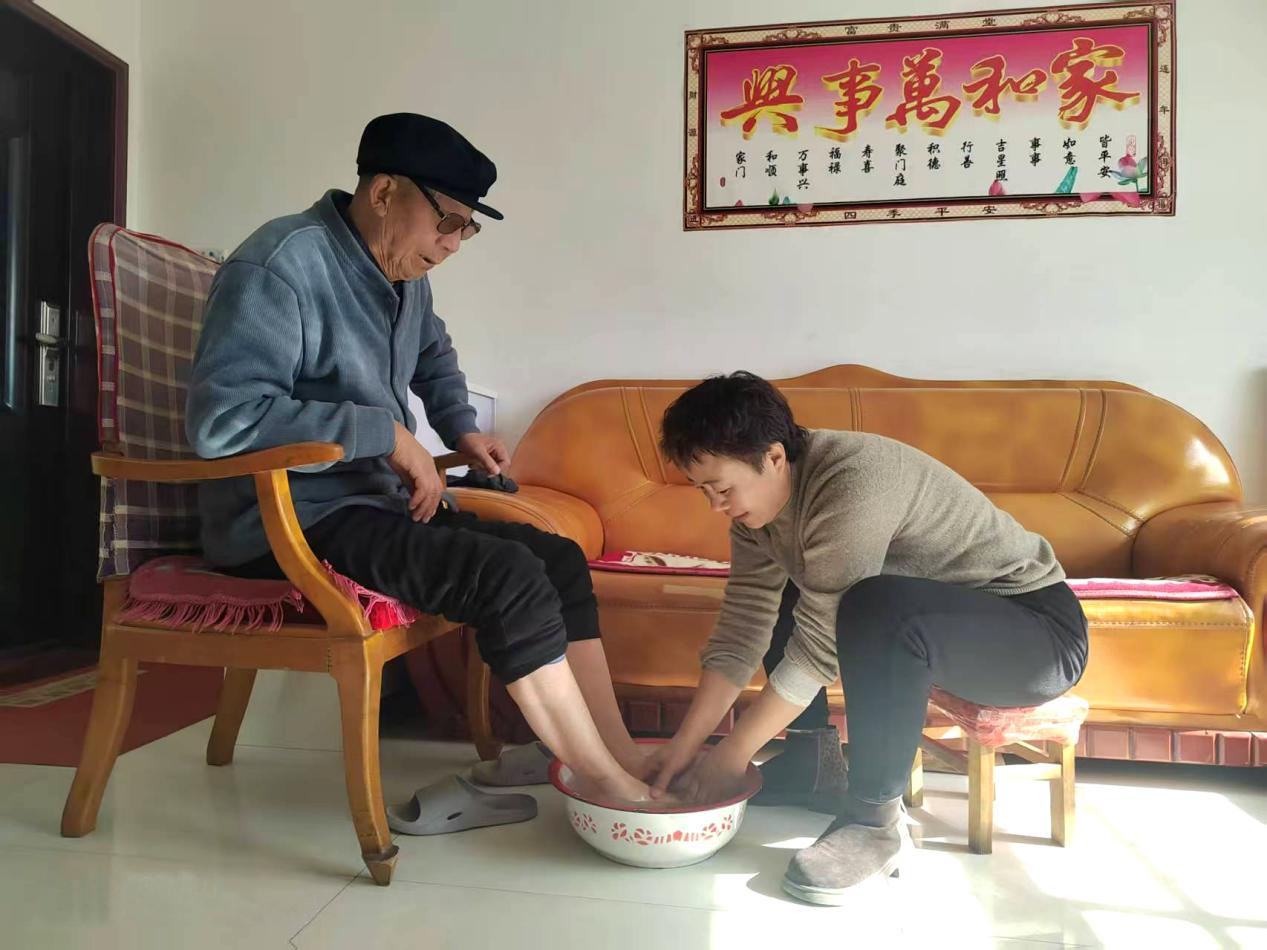 中共星空入口(中国)官方网站委员会关于对2024年度“产投榜样”进行公示的公告(图5) 中共星空入口(中国)官方网站委员会关于对2024年度“产投榜样”进行公示的公告(图5)